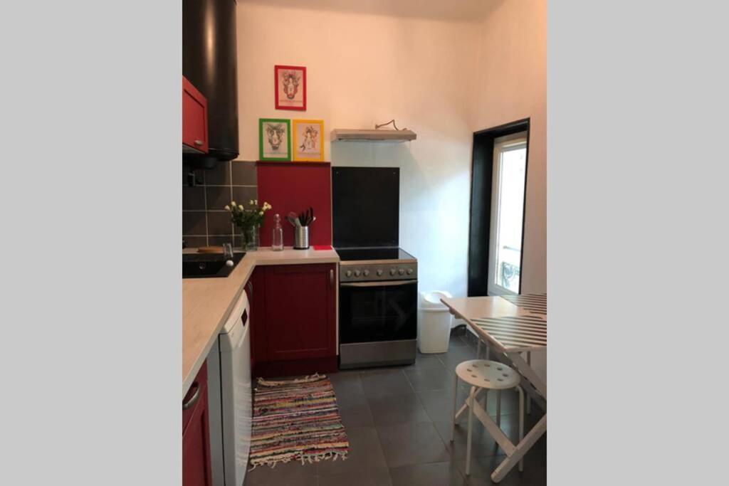 Appart rénové 2 chambres avec clim LʼIsle-sur-la-Sorgue Esterno foto